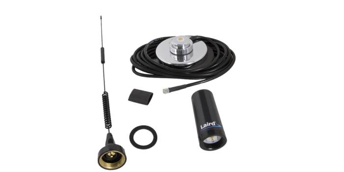 The Revolution Cell Antenna Kit comes with a omnidirectional antenna, heat shrink, Phantom antenna, and a magnetic mount with a 12' cable.